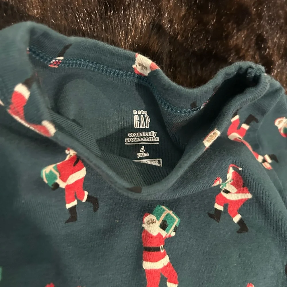 Boys Pajama Lot Size 4T | Carter’s Dino PJs + GAP Christmas Santa Pajamas